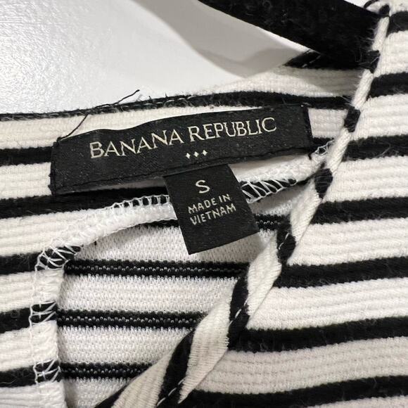 Banana Republic Women's Long Sleeve White Black Stripes Bow Size Small - Picture 5 of 9